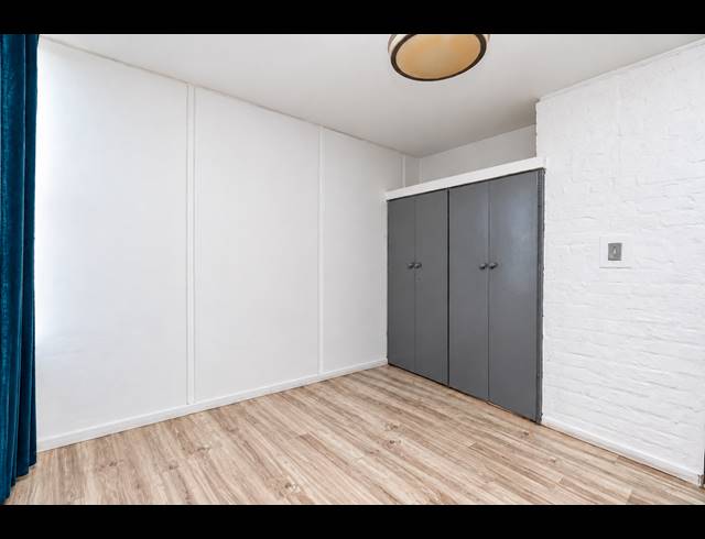 3 BEDROOM APARTMENT FOR SALE IN ESSENWOOD